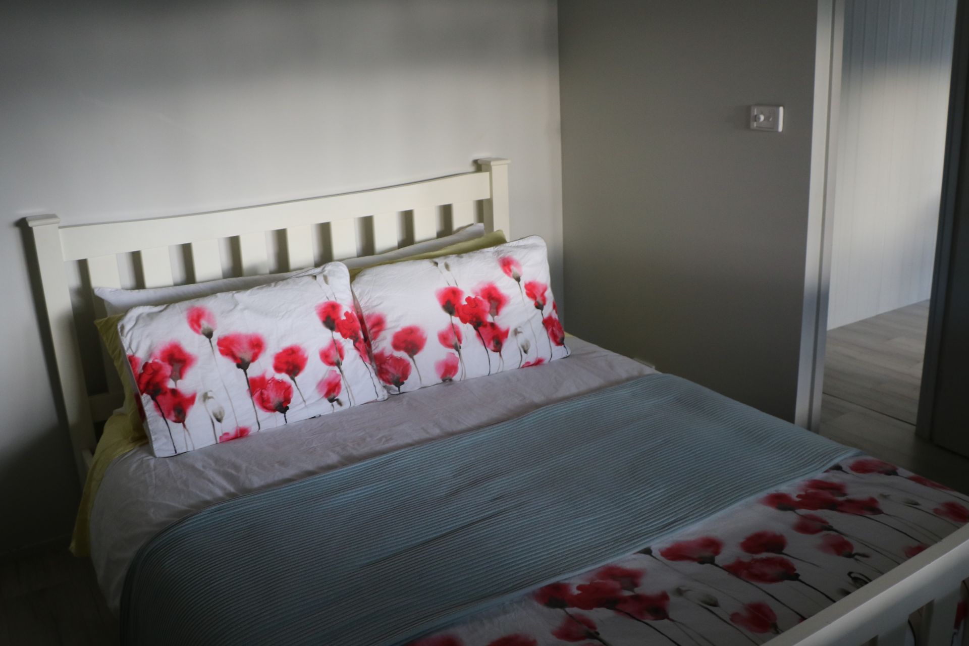 Queen Bed 2